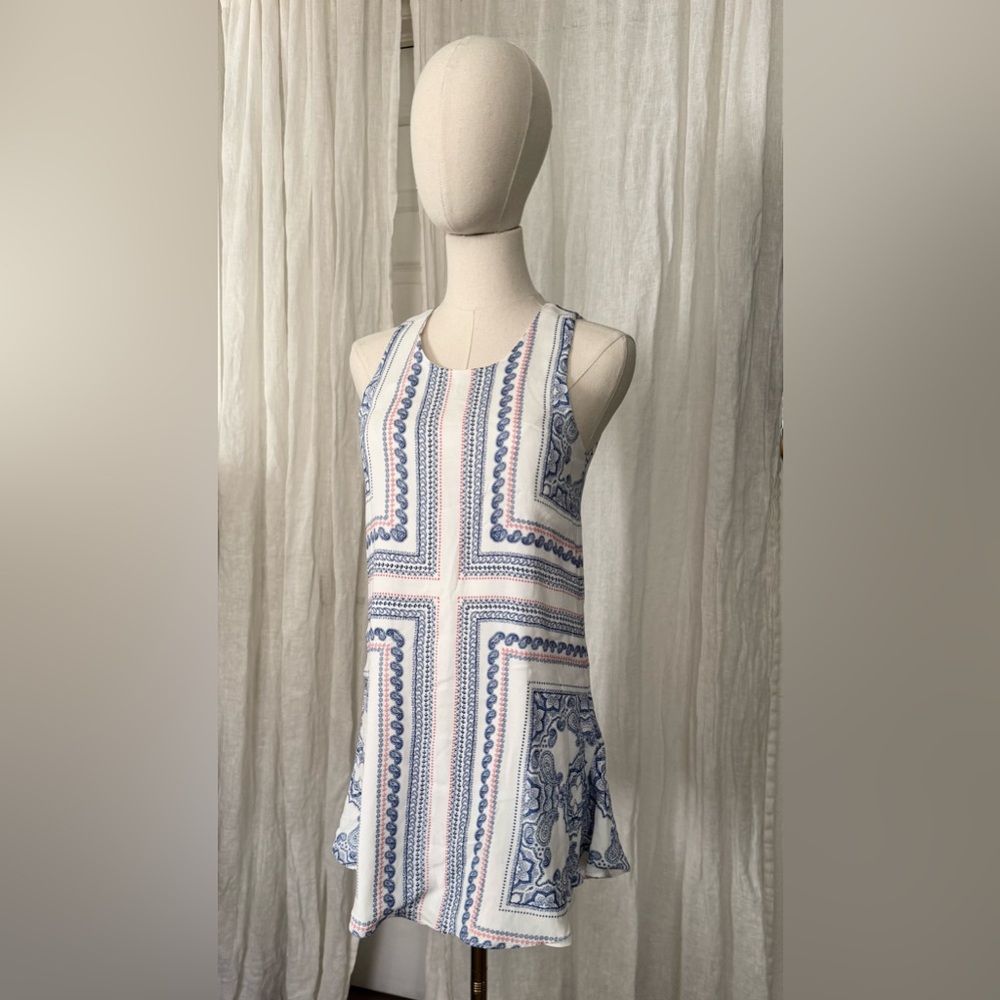 White Paisley Patterned High Neck Tank Tunic Top - Picture 3 of 12